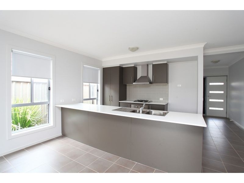 38 Manderston Avenue, Derrimut VIC 3030