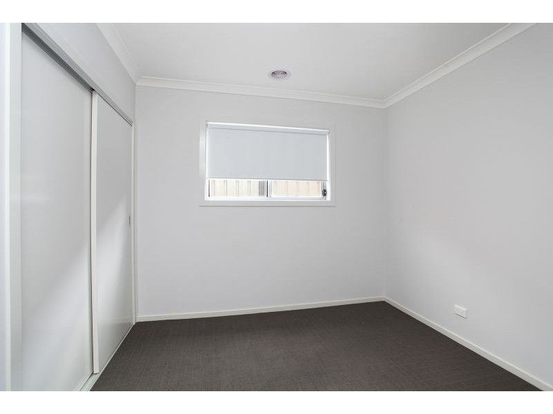 38 Manderston Avenue, Derrimut VIC 3030