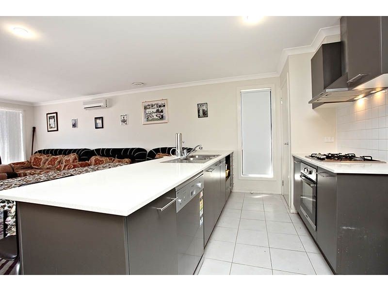 16 Carew Way, Derrimut VIC 3030