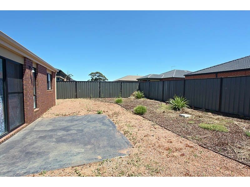16 Carew Way, Derrimut VIC 3030