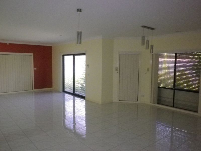 26 Paringa Way, Burnside VIC 3023