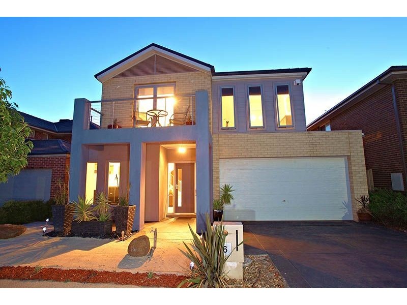 6 Oldis Close, Caroline Springs VIC 3023