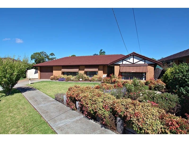4 Cedar Close, Deer Park VIC 3023