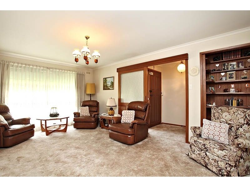 4 Cedar Close, Deer Park VIC 3023