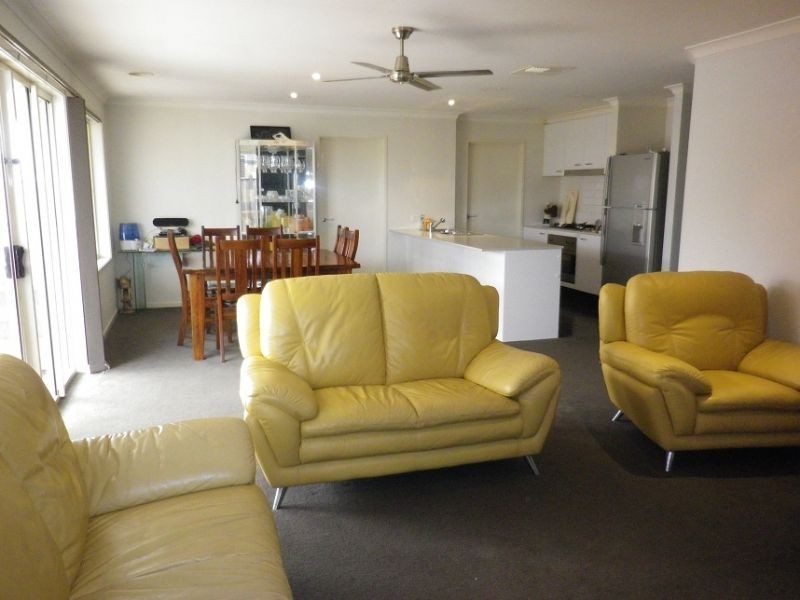 23 Dalmuir Boulevard, Deer Park VIC 3023