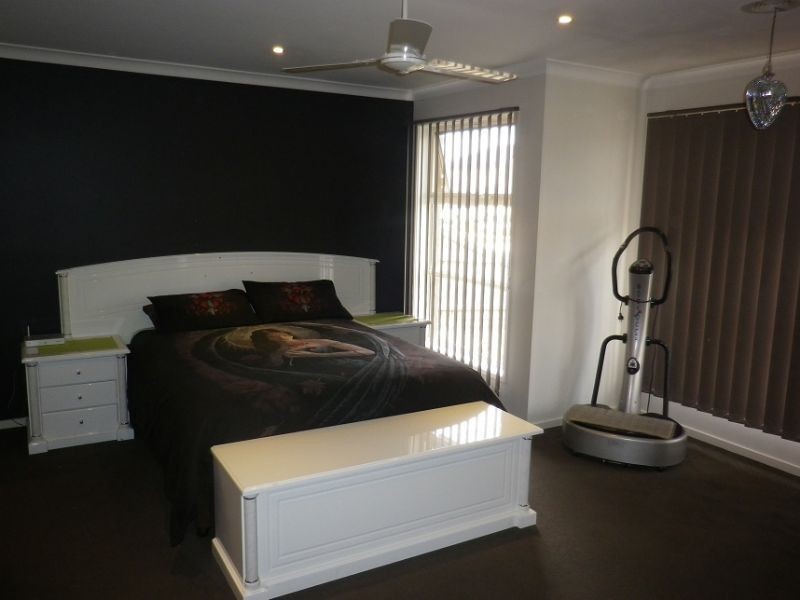 23 Dalmuir Boulevard, Deer Park VIC 3023