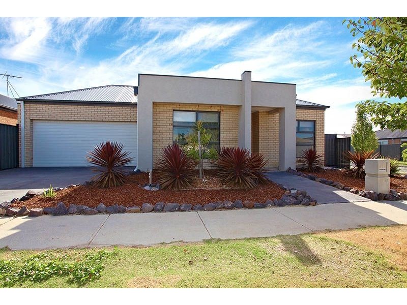 38 Sherrington Grange, Derrimut VIC 3030