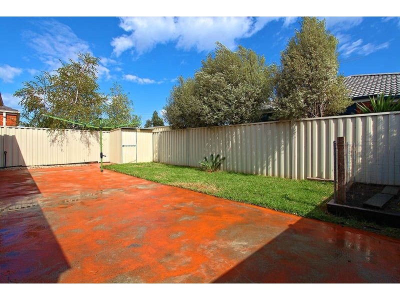 51 Willandra Loop, Caroline Springs VIC 3023