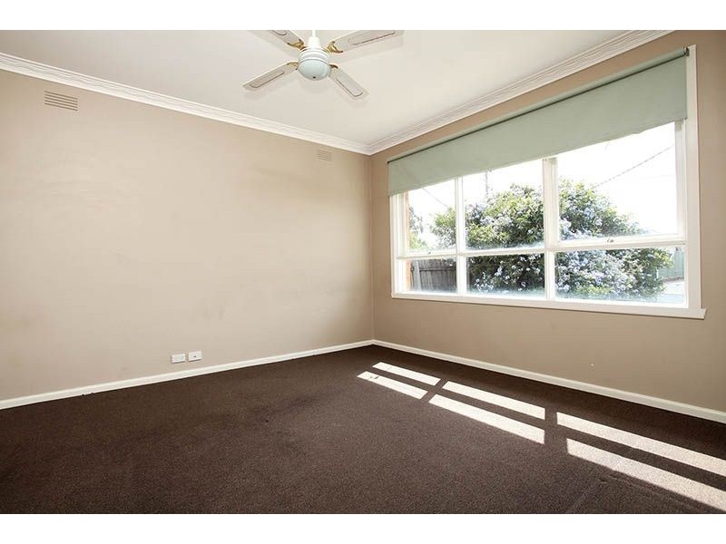 23 Laming Road, Deer Park VIC 3023