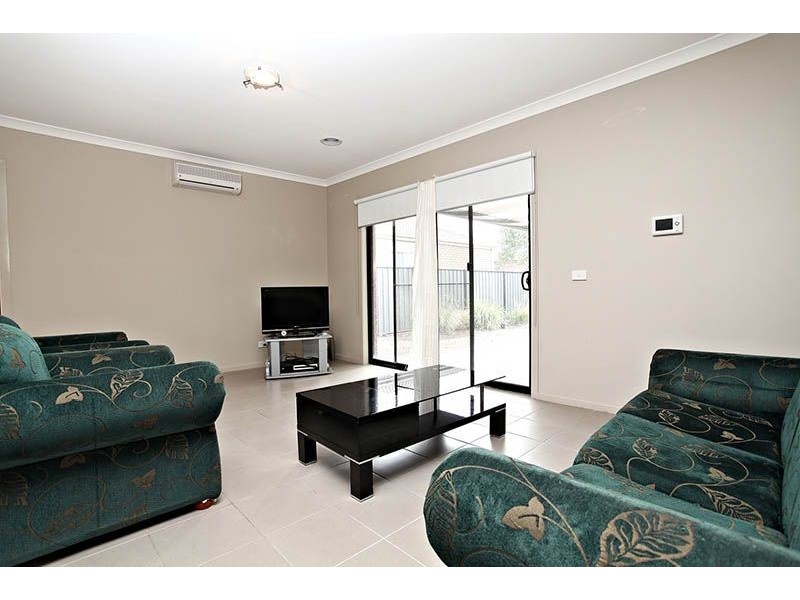 12 Drummond Circuit, Derrimut VIC 3030