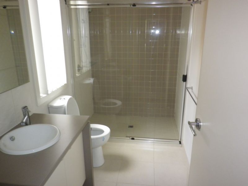 102 Duncombe Park Way, Deer Park VIC 3023