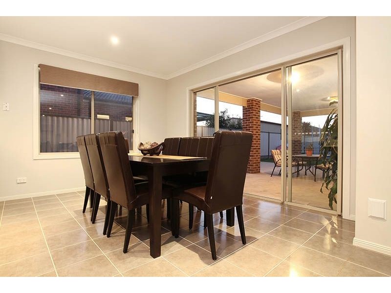 45 Glenbrook Avenue, Cairnlea VIC 3023