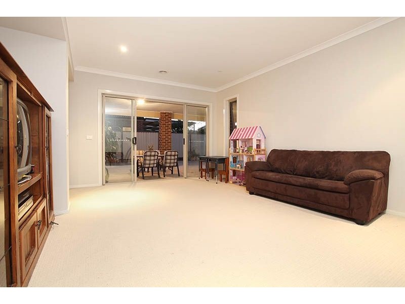 45 Glenbrook Avenue, Cairnlea VIC 3023