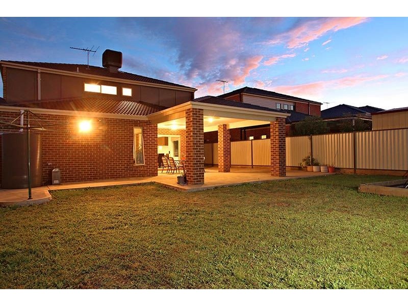 45 Glenbrook Avenue, Cairnlea VIC 3023