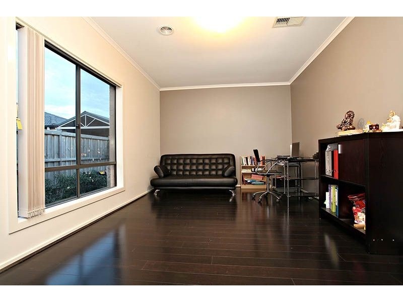 25 Abernathy Avenue, Deer Park VIC 3023