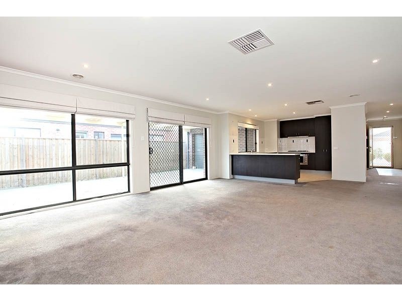 18 Alvaston Street, Deer Park VIC 3023