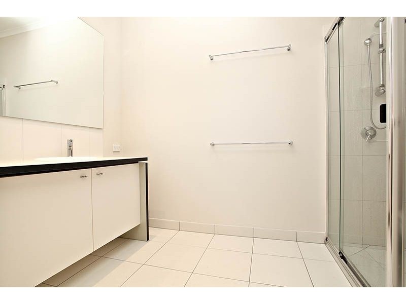 24 Lanark Place, Deer Park VIC 3023