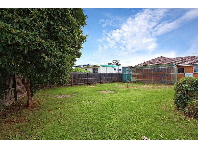 23 Laming Road, Deer Park VIC 3023