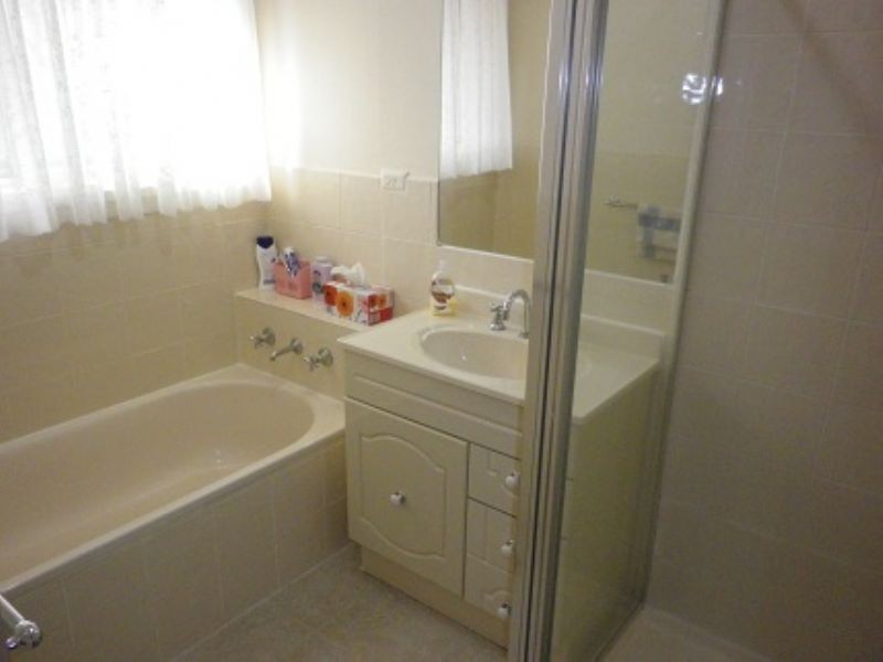 8 Murphy Street, Deer Park VIC 3023