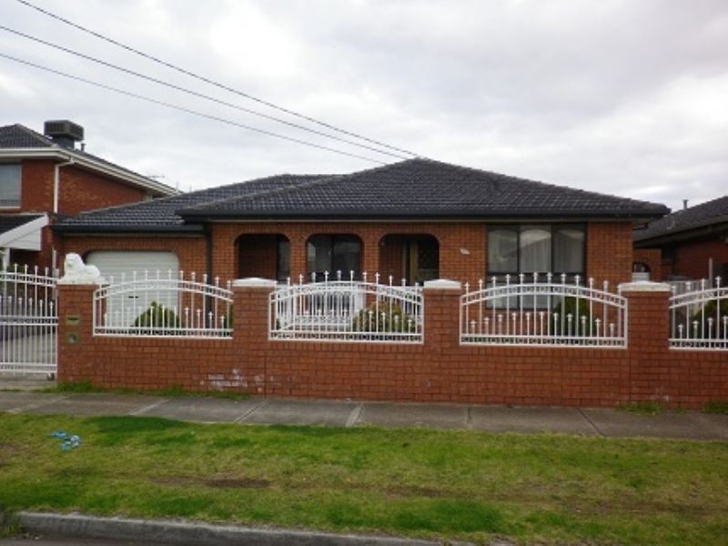 61 Bayliss Road, Deer Park VIC 3023
