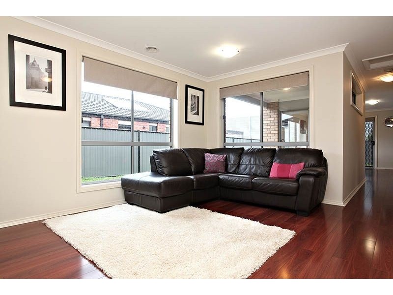 33 Sherrington Grange, Derrimut VIC 3030