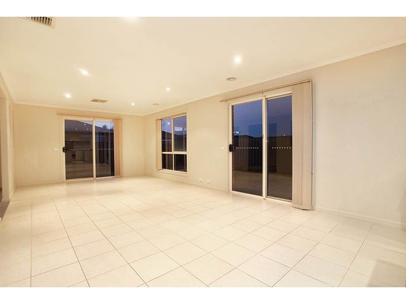 41 Foleys Road, Deer Park VIC 3023