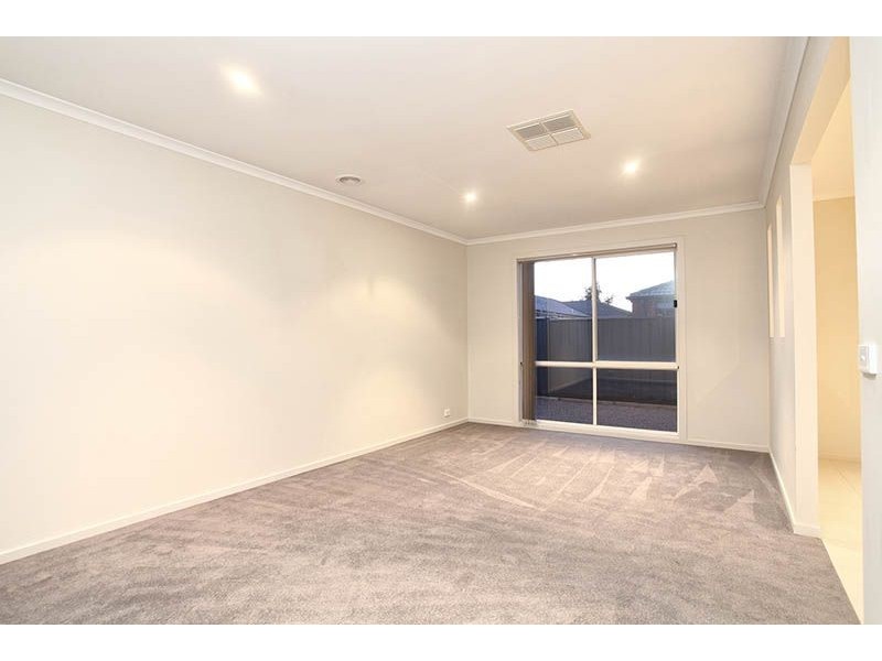 41 Foleys Road, Deer Park VIC 3023