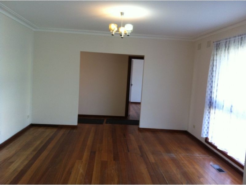 40 Cavendish Drive, Deer Park VIC 3023