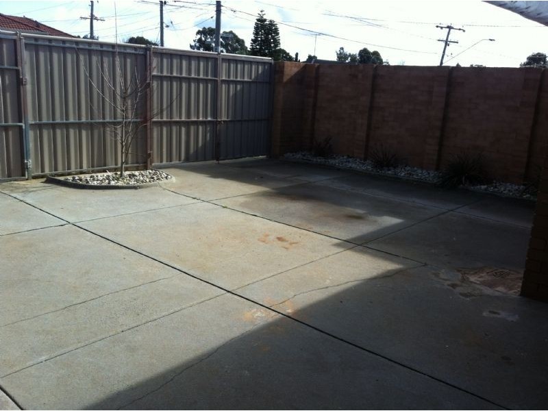 40 Cavendish Drive, Deer Park VIC 3023