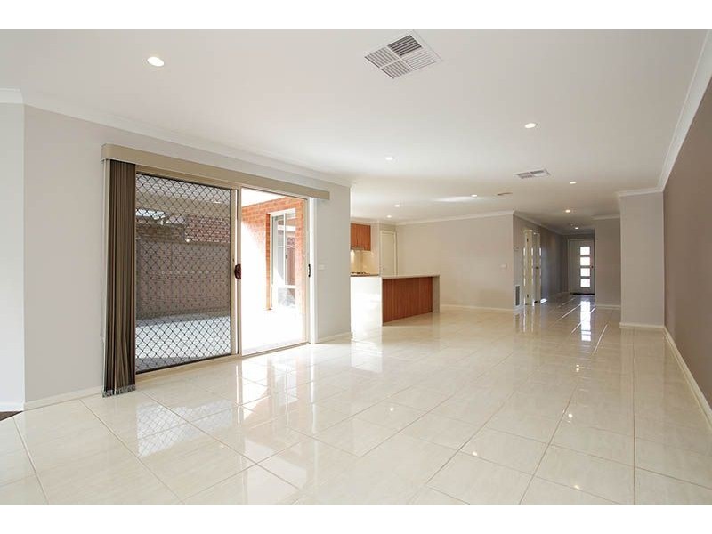 85 Capesthorne Drive, Derrimut VIC 3030