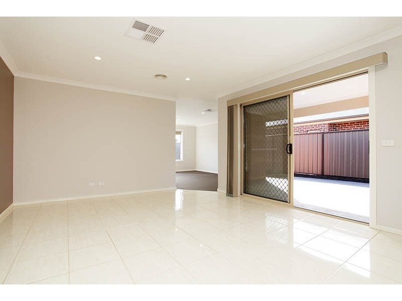 85 Capesthorne Drive, Derrimut VIC 3030