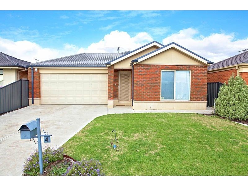 4 Gosford Gardens, Derrimut VIC 3030