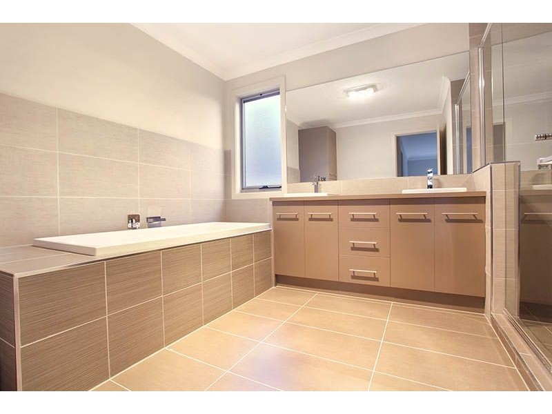41 Chesterfield Road, Cairnlea VIC 3023