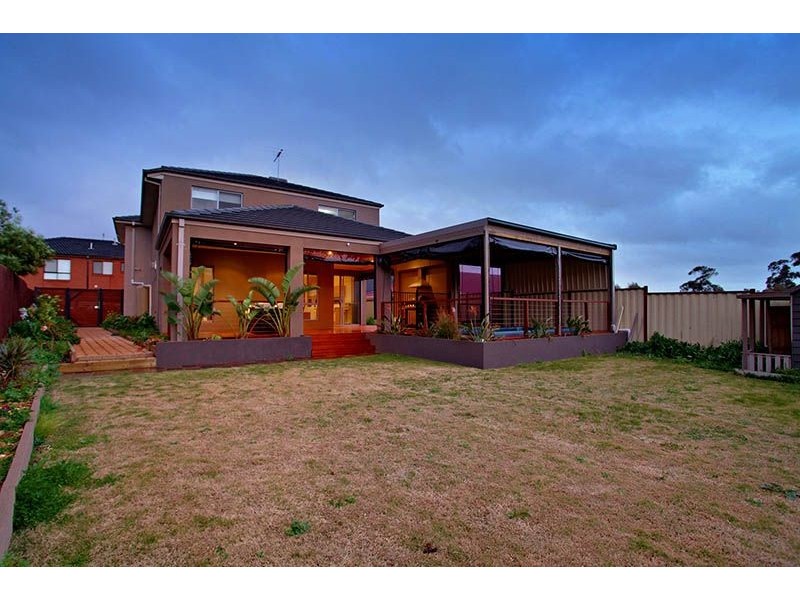41 Chesterfield Road, Cairnlea VIC 3023