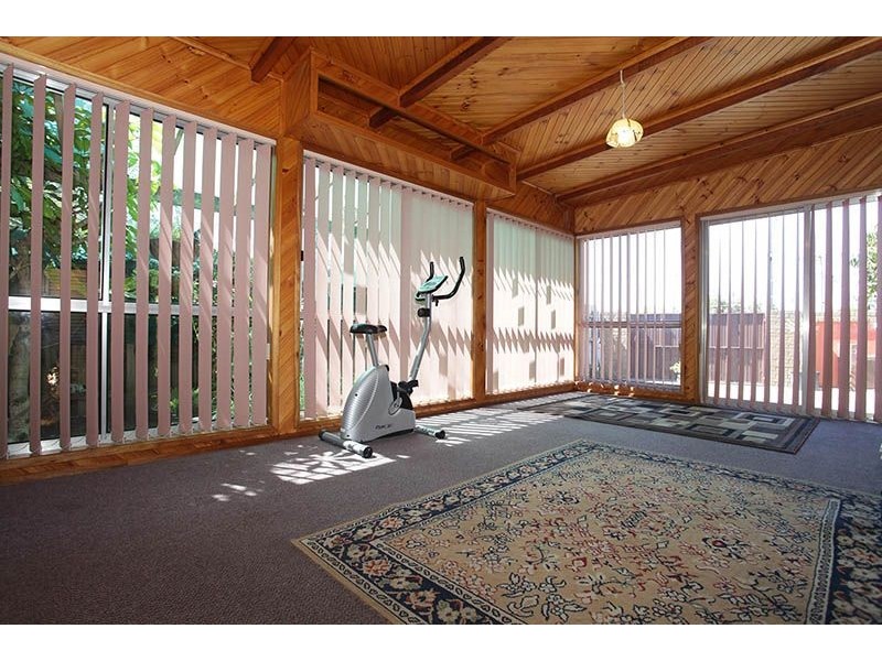 9 Birchwood Boulevard, Deer Park VIC 3023