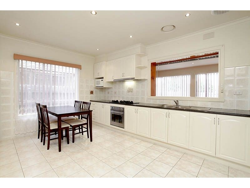 38 Tulloch Street, Deer Park VIC 3023