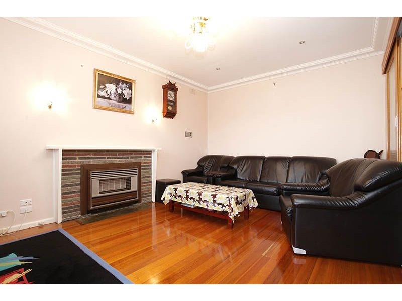 38 Tulloch Street, Deer Park VIC 3023