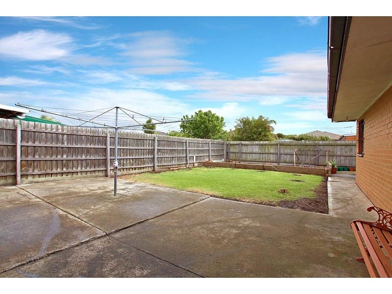 38 Tulloch Street, Deer Park VIC 3023