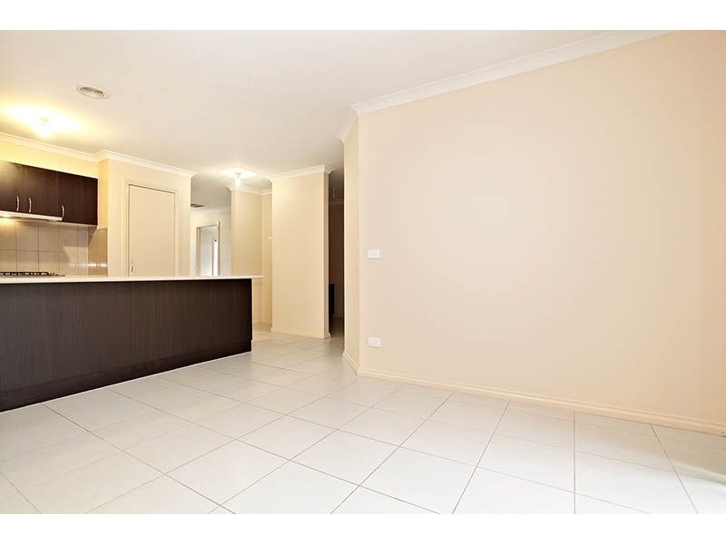 8 Bridie Street, Deer Park VIC 3023