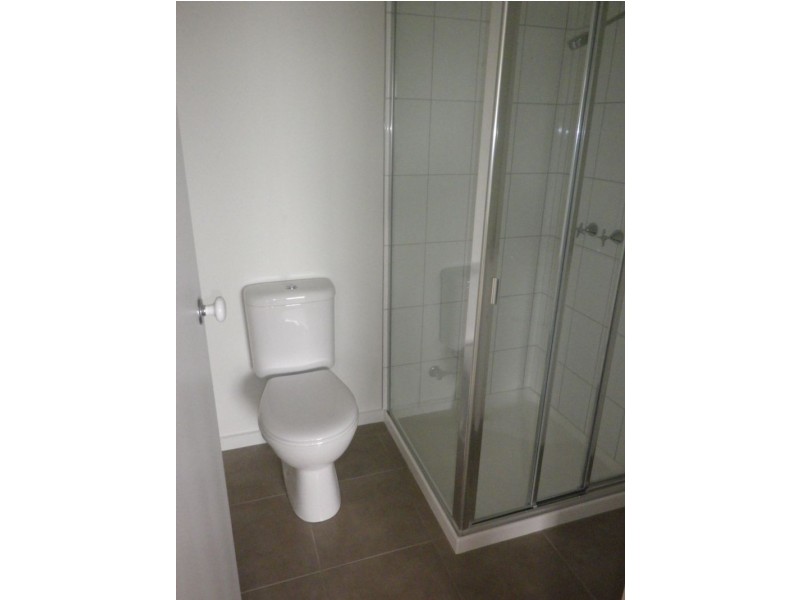 3/6 Glencairn Avenue, Deer Park VIC 3023