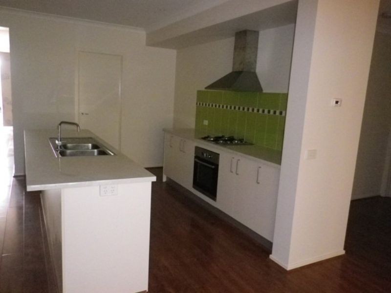 89 Hatchlands Drive, Deer Park VIC 3023