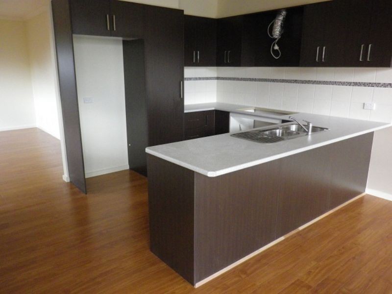 1/2 Parkwood Court, Deer Park VIC 3023