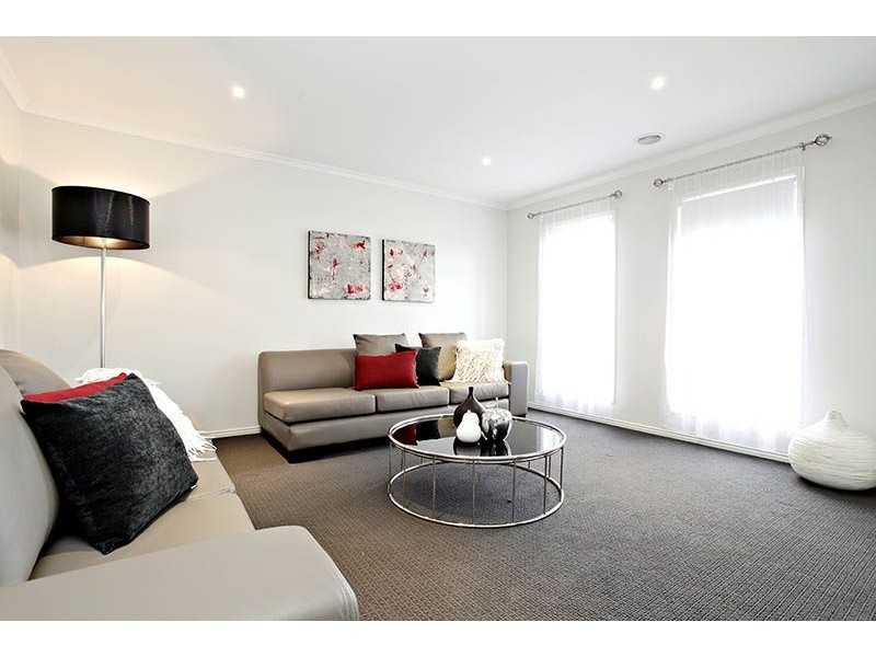 17 Kimberley Road, Cairnlea VIC 3023