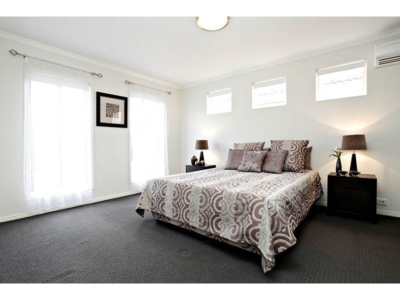 17 Kimberley Road, Cairnlea VIC 3023