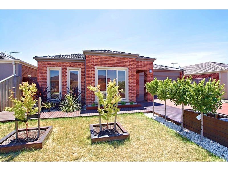 40 Hemsley Drive, Deer Park VIC 3023