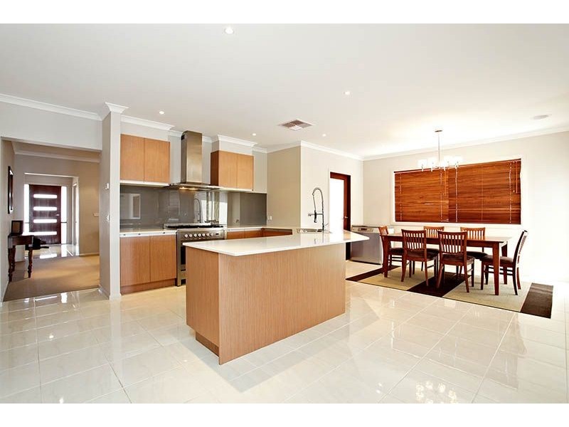 40 Hemsley Drive, Deer Park VIC 3023