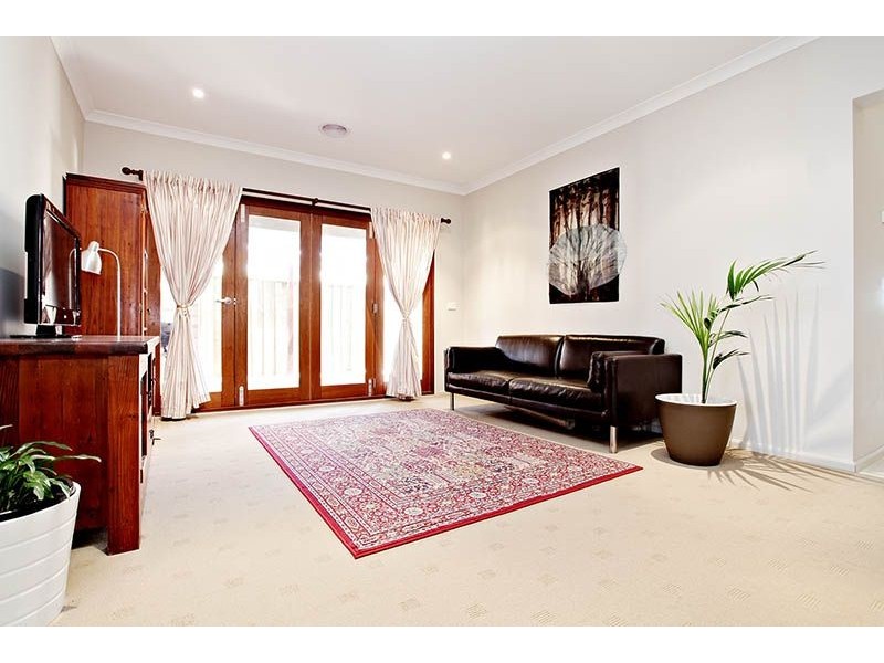 40 Hemsley Drive, Deer Park VIC 3023