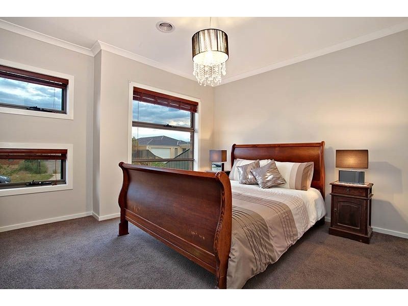 12 Grosvenor Crescent, Derrimut VIC 3030