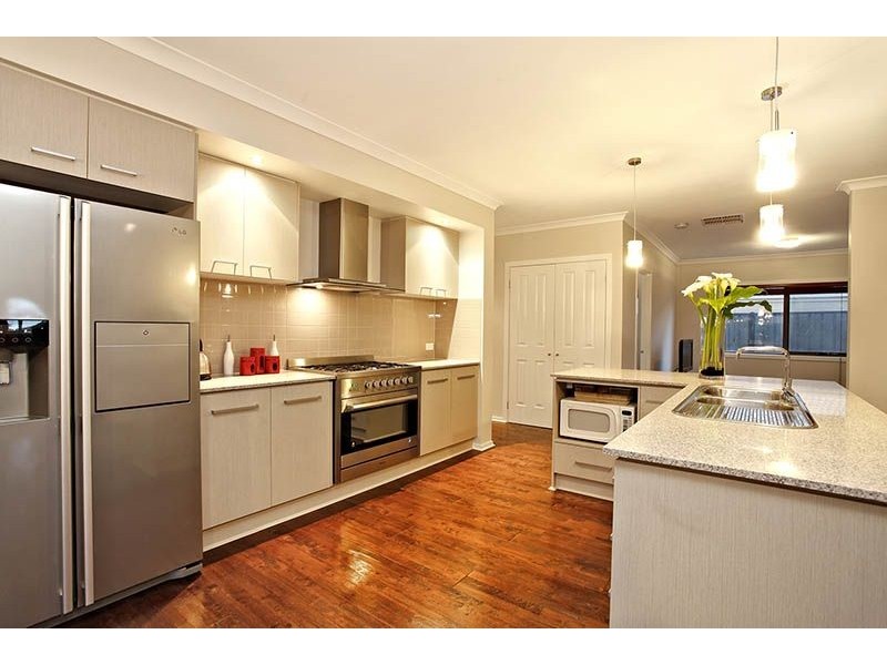 12 Grosvenor Crescent, Derrimut VIC 3030