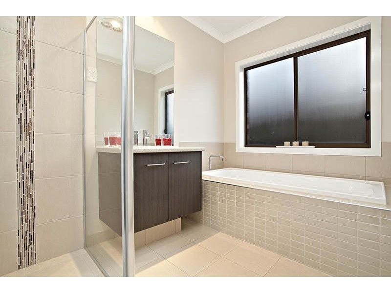 12 Grosvenor Crescent, Derrimut VIC 3030